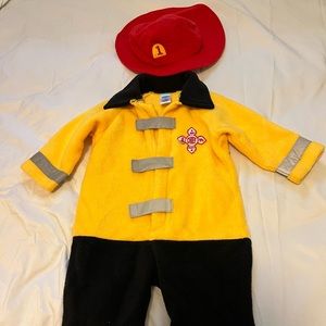 Baby fireman costume 6-12 mo